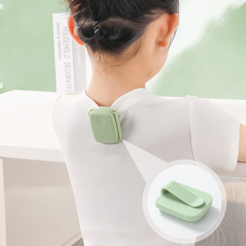 駝背矯正器
