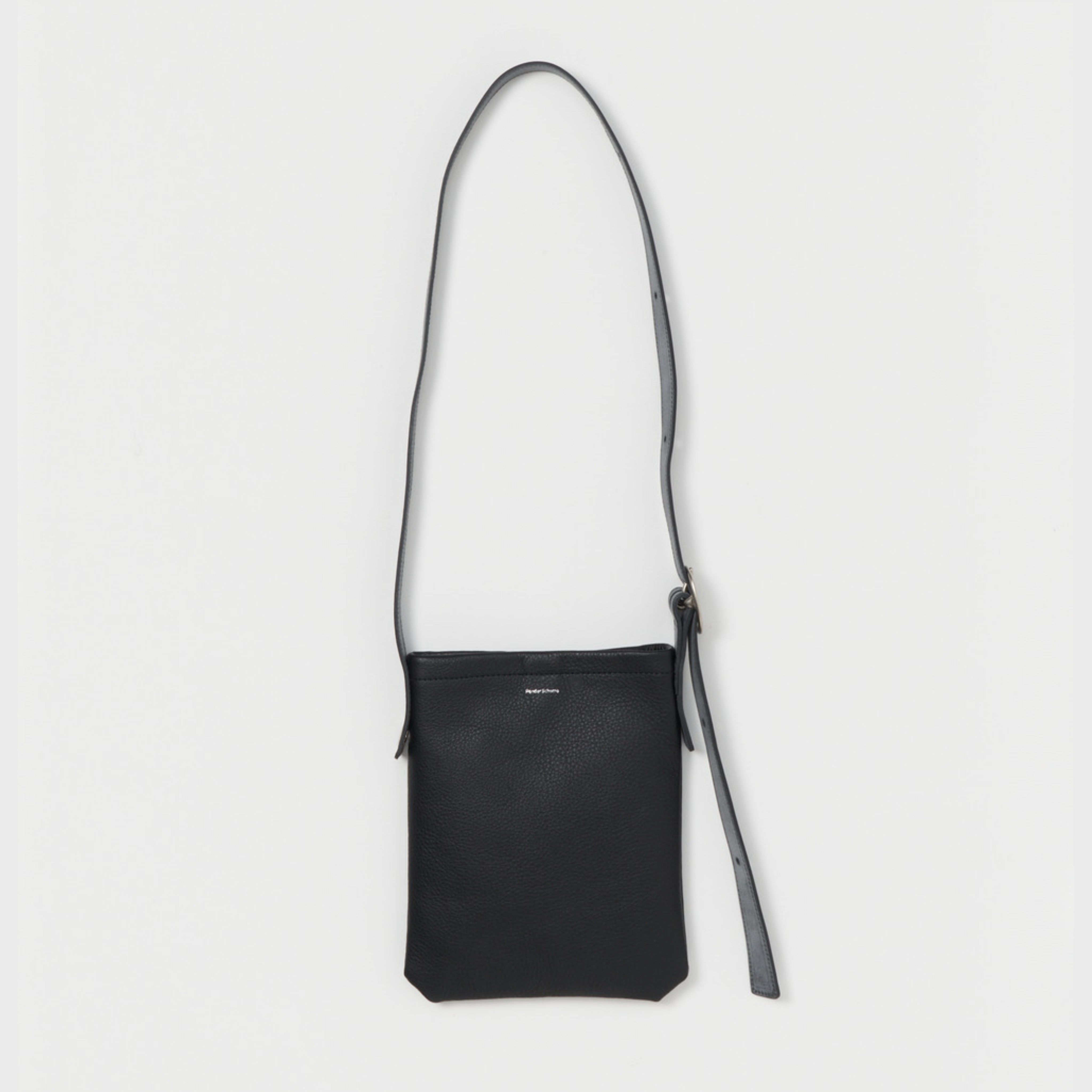『日本連線中』2026SS Hender Scheme one side belt bag small 小 牛皮 皮革 側背包 手機包