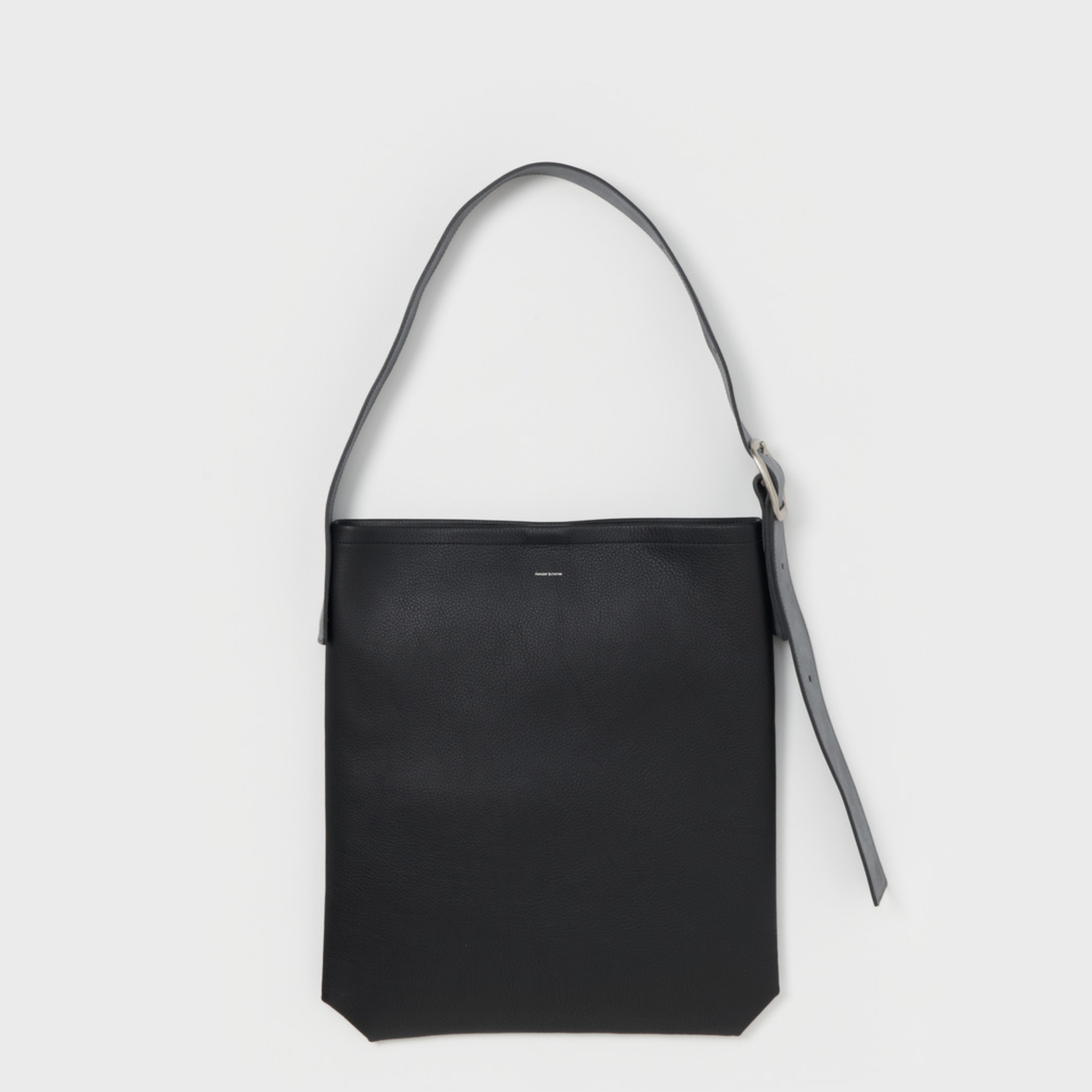 『日本連線中』2026SS Hender Scheme one side belt bag 皮革 牛皮 側背包