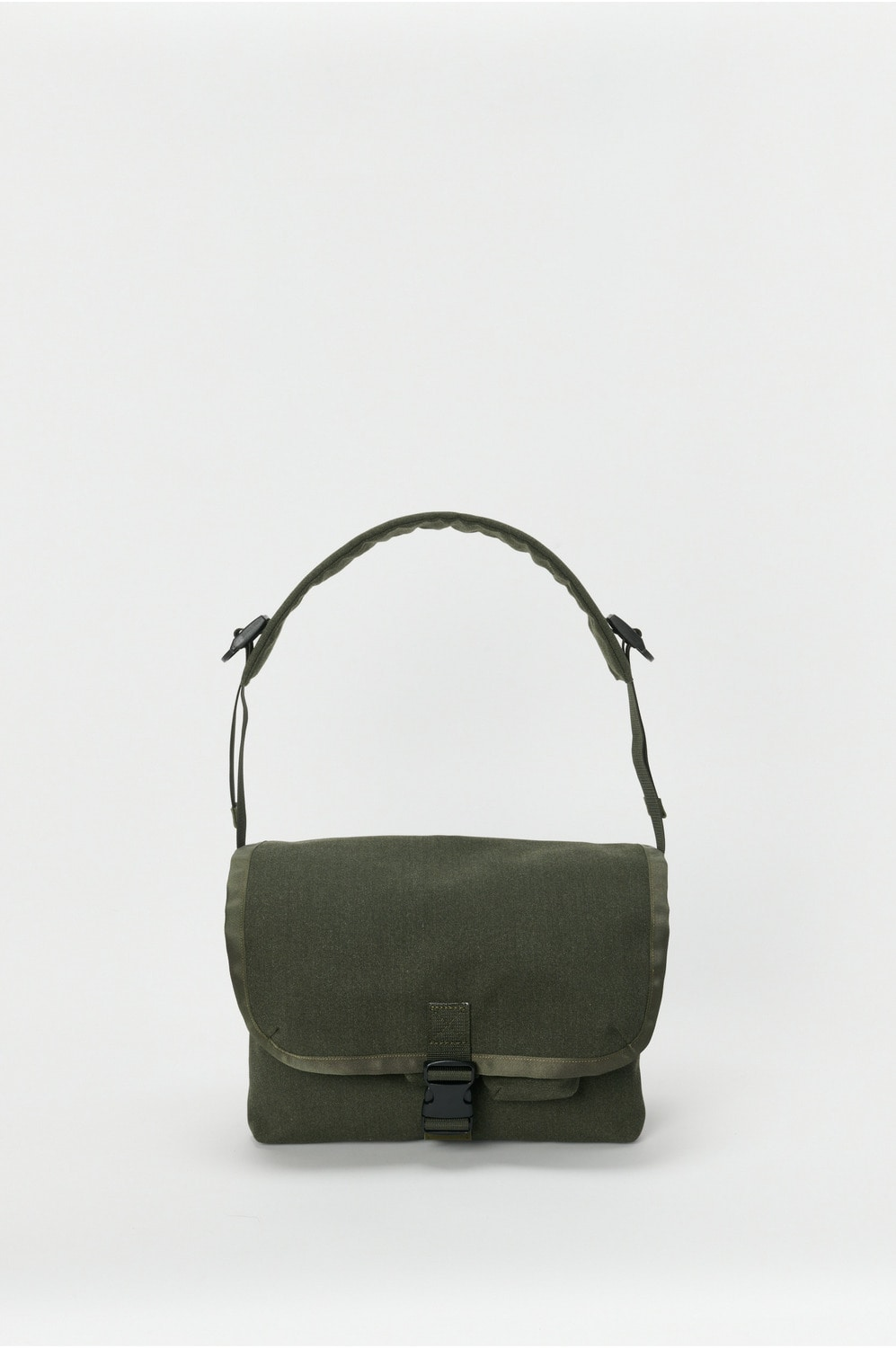 『日本連線中』2026SS Hender Scheme messenger bag small 小 郵差包