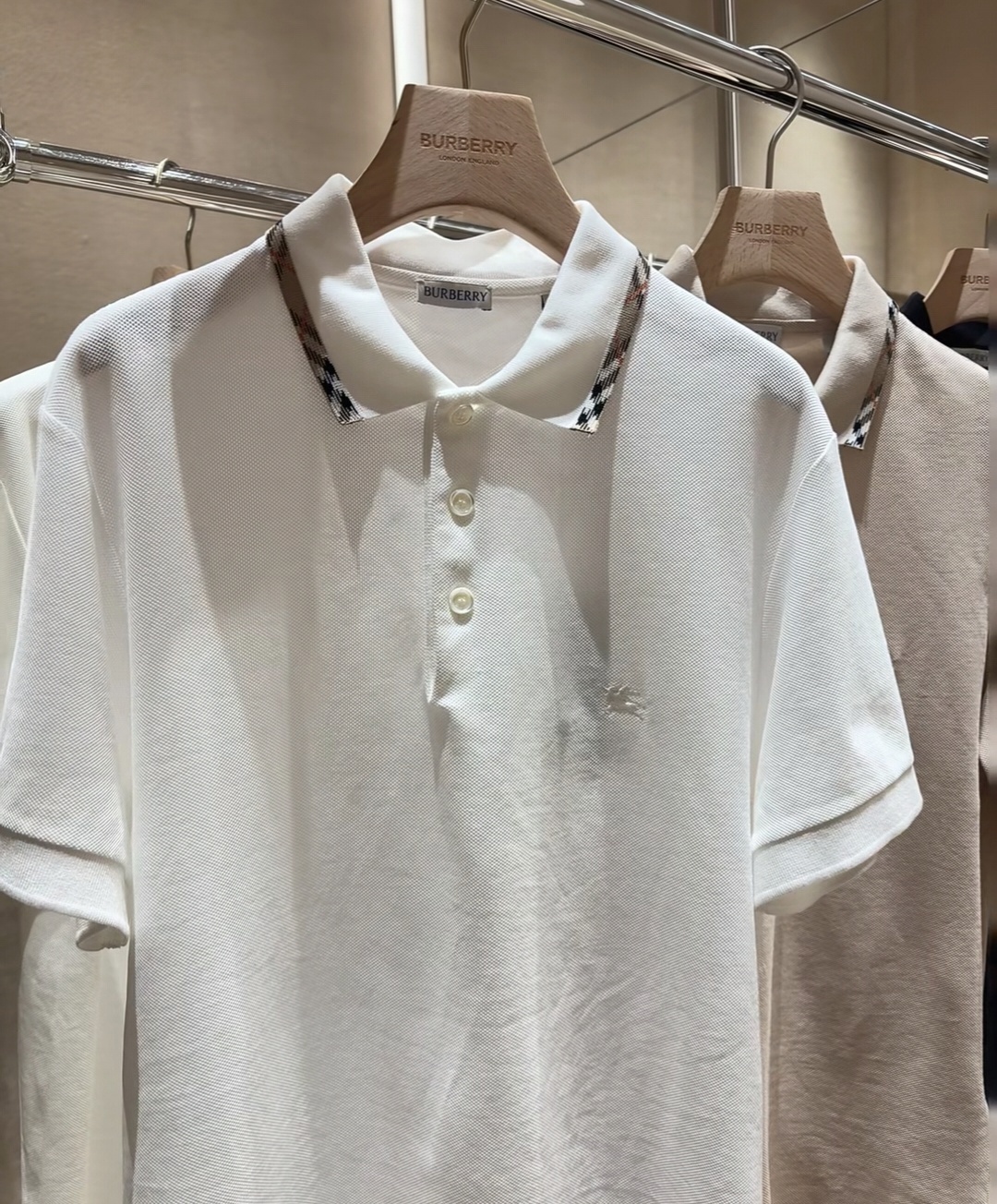 BBR 白色 BURBERRY LOGO刺繡 領有花邊 POLO (男款)