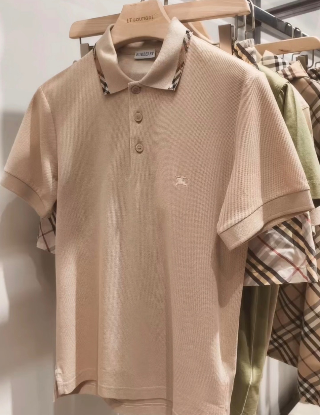 BBR 米黃色 BURBERRY LOGO刺繡 領有花邊 POLO (男款)