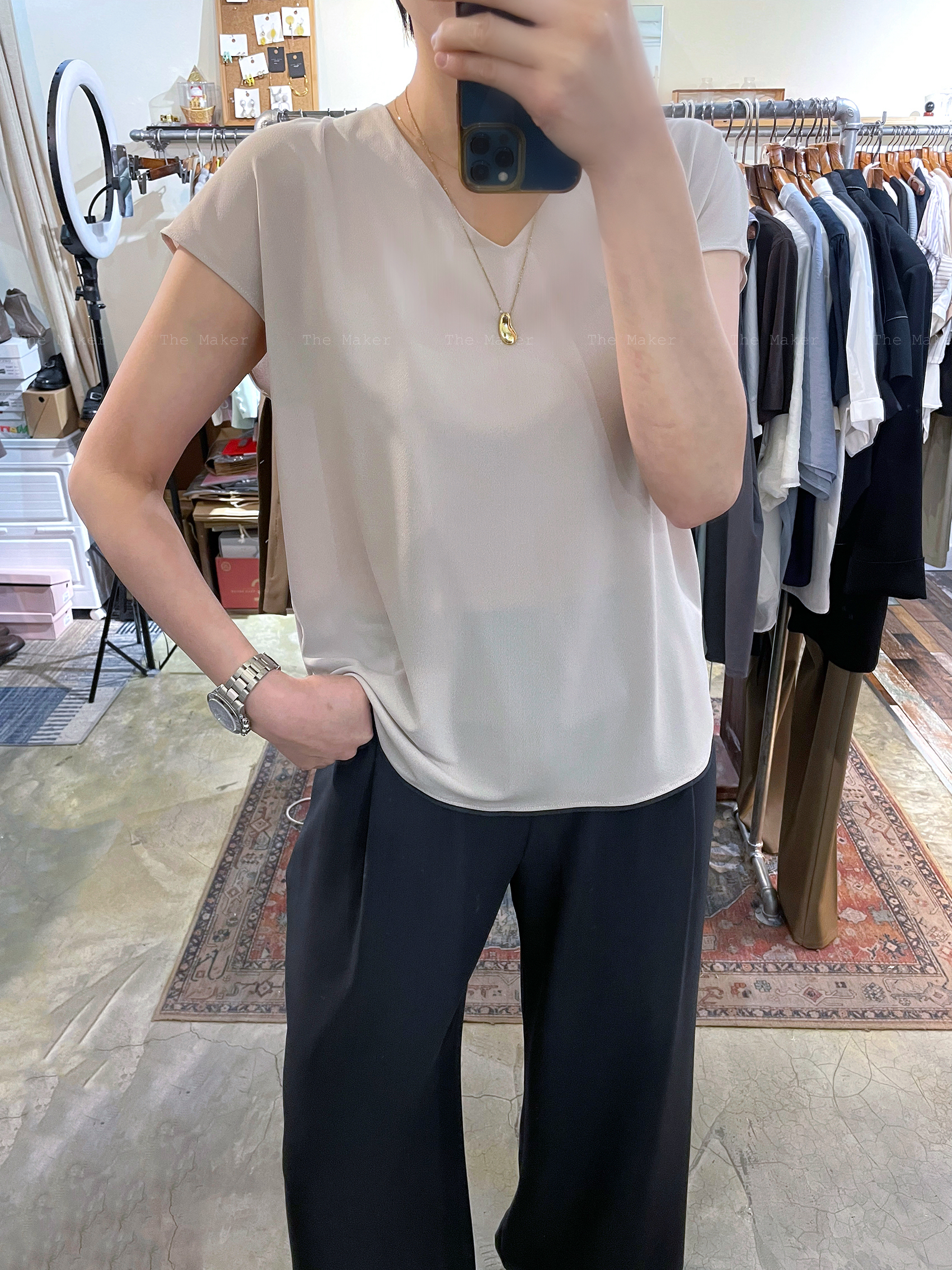 🪐 百搭輕巧V領Top 🪐