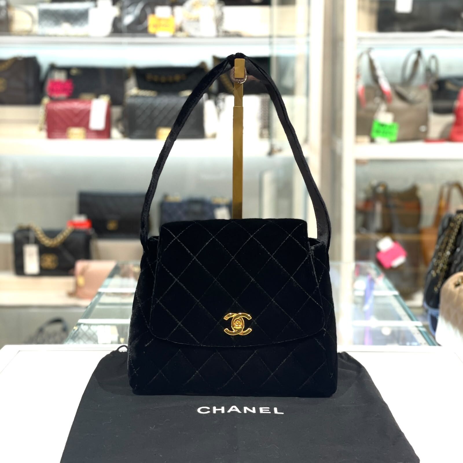 98%NEW二手CHANEL單肩袋, VINTAGE 中古, 24K MINI VELVET, SHOULDER BAG, 黑色絲絨菱格紋金扣, #香榭站正品