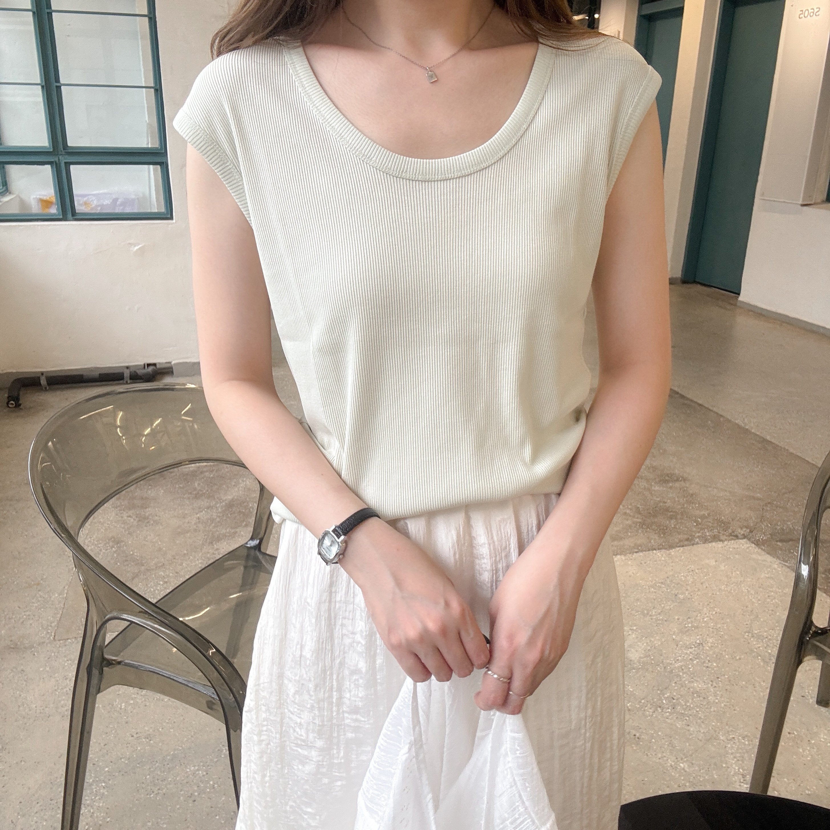 U領雞翼䄂幼坑文背心
