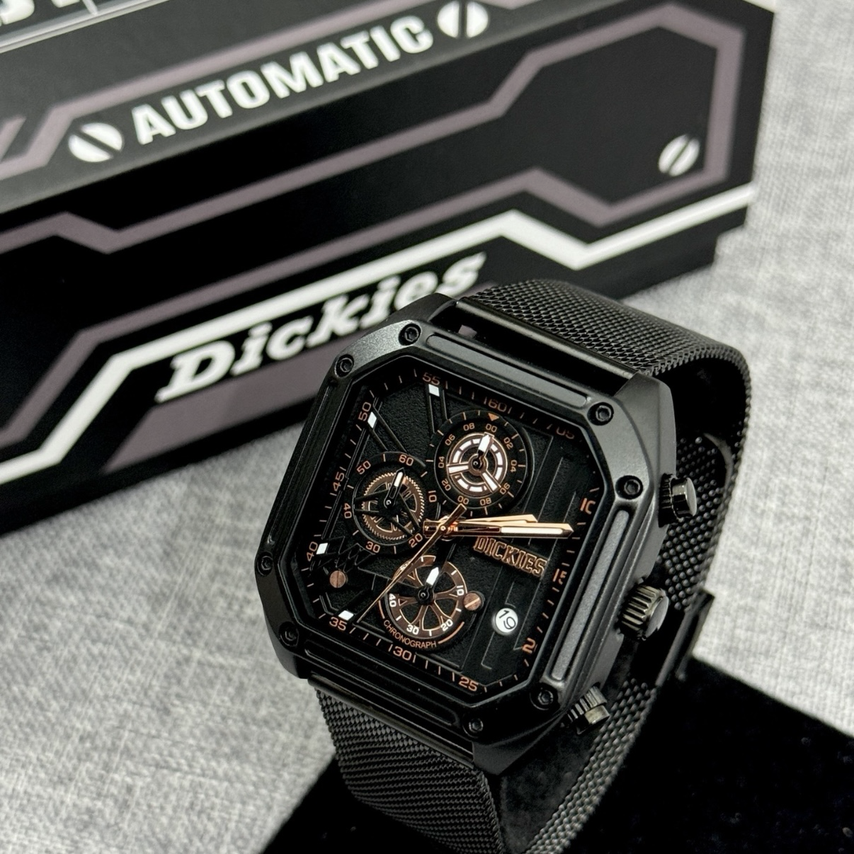 (千元內入手🔥）Dickies 三眼黑錶盤石英錶 手錶