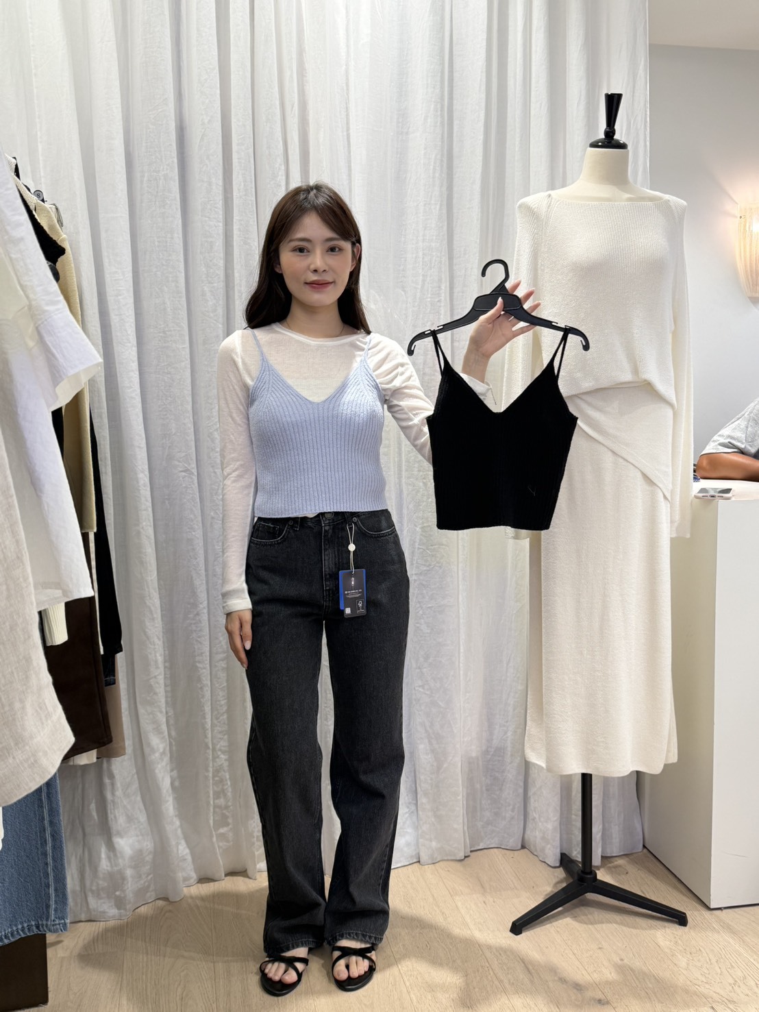 AY6404 V領織紋背心 *特價貨品不設退換*