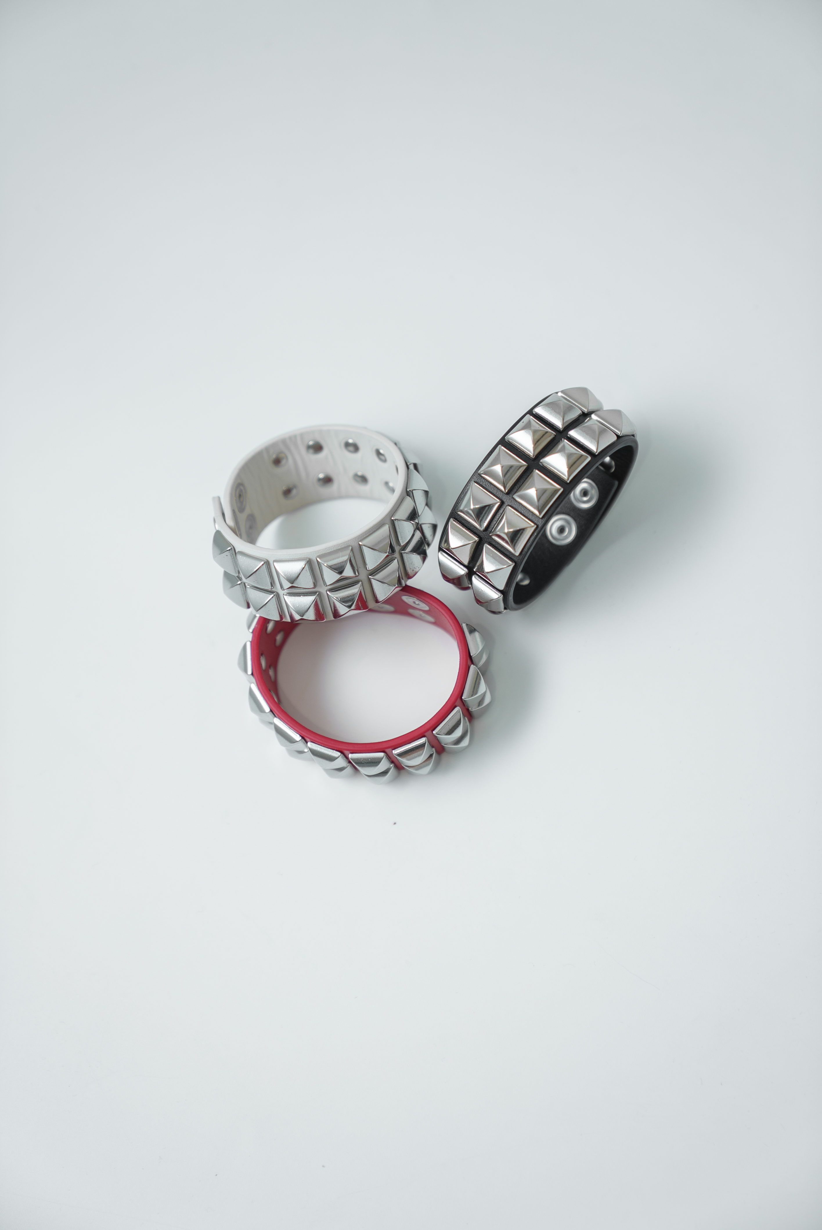 【Focus Store】現貨秒發 Supreme SS26 Studded Bracelet 真皮手環 三色