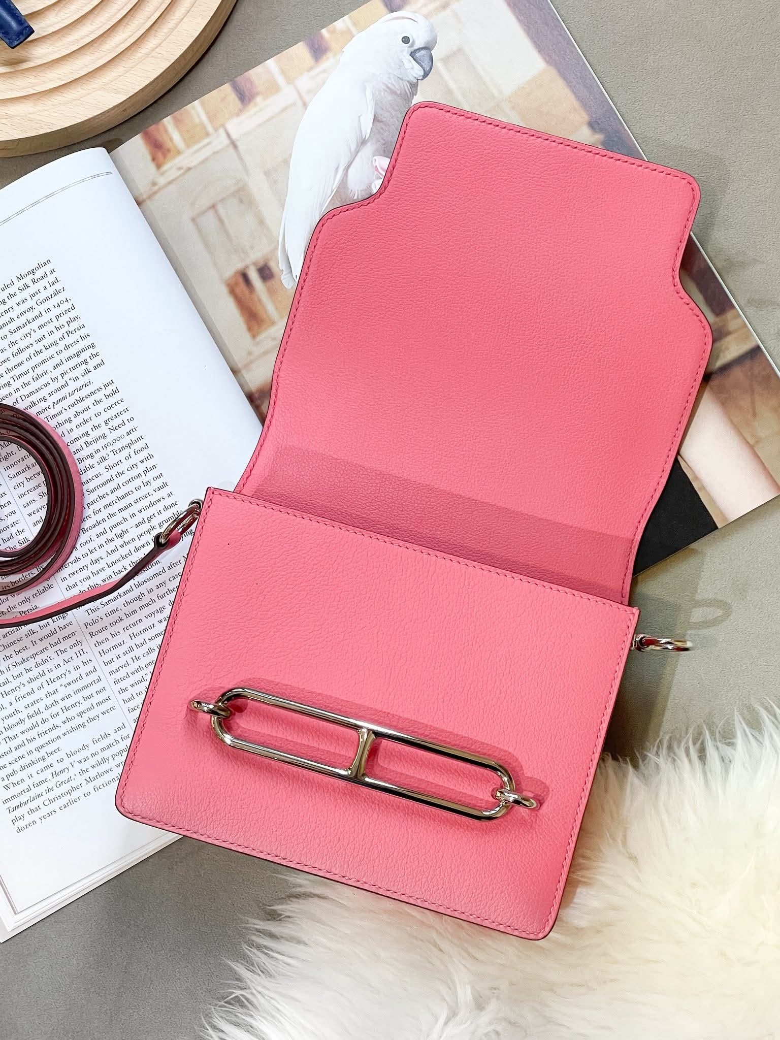 Preloved Hermès Roulis Mini Evercolor Leather Rose Azalee PHW HK$3x,xxx  (HK$2,000 即時落訂)
