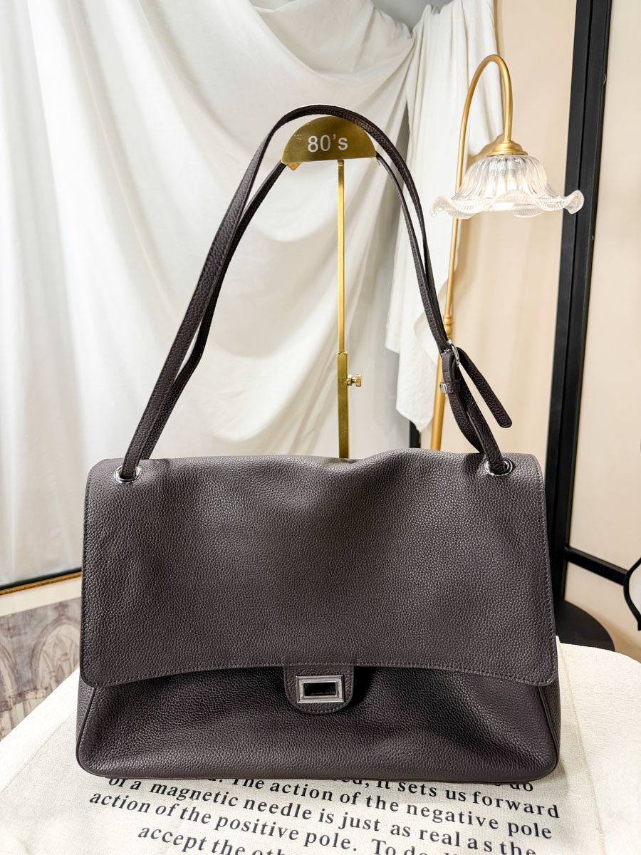 (大) 銀扣．荔枝紋 頭層牛皮  SHOULDER BAG【不設退換】