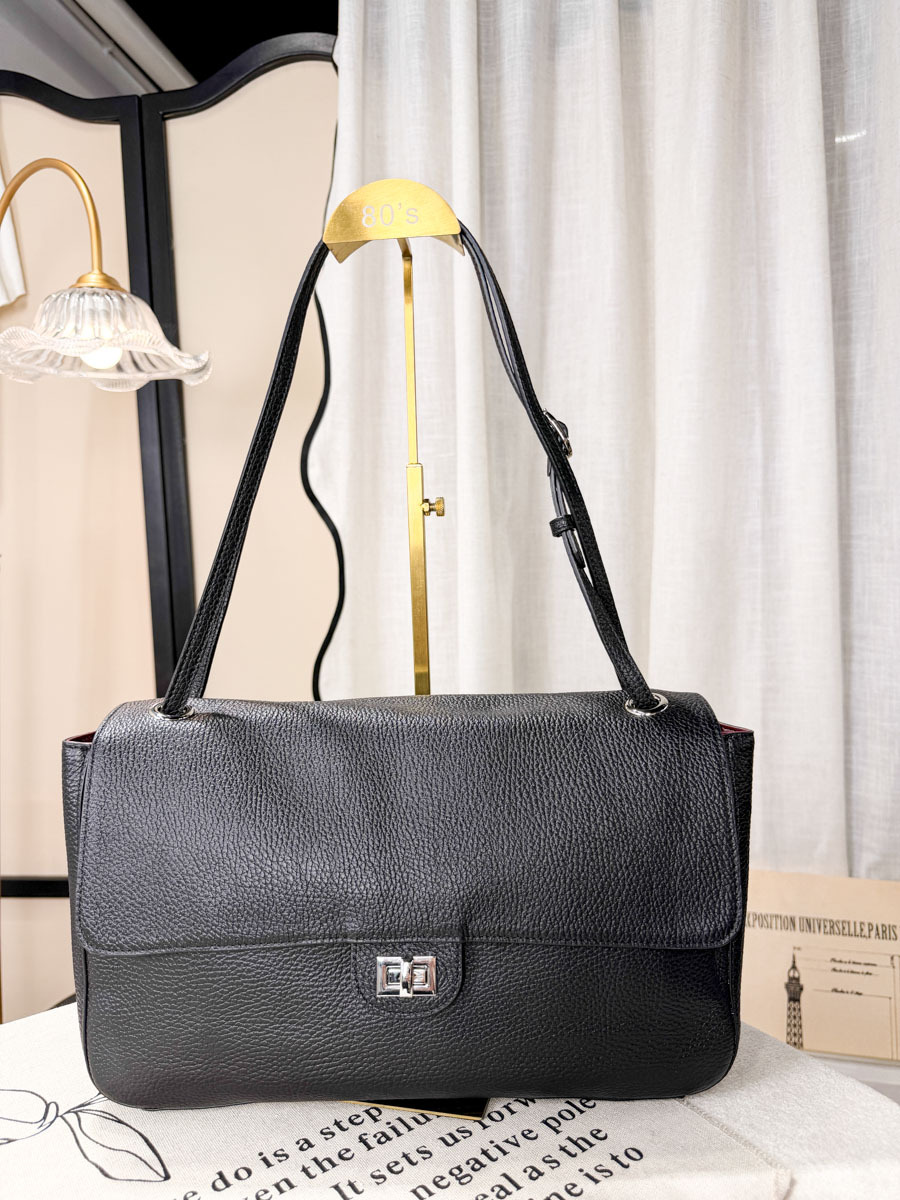 (細) 銀扣．荔枝紋 頭層牛皮 SHOULDER BAG【不設退換】