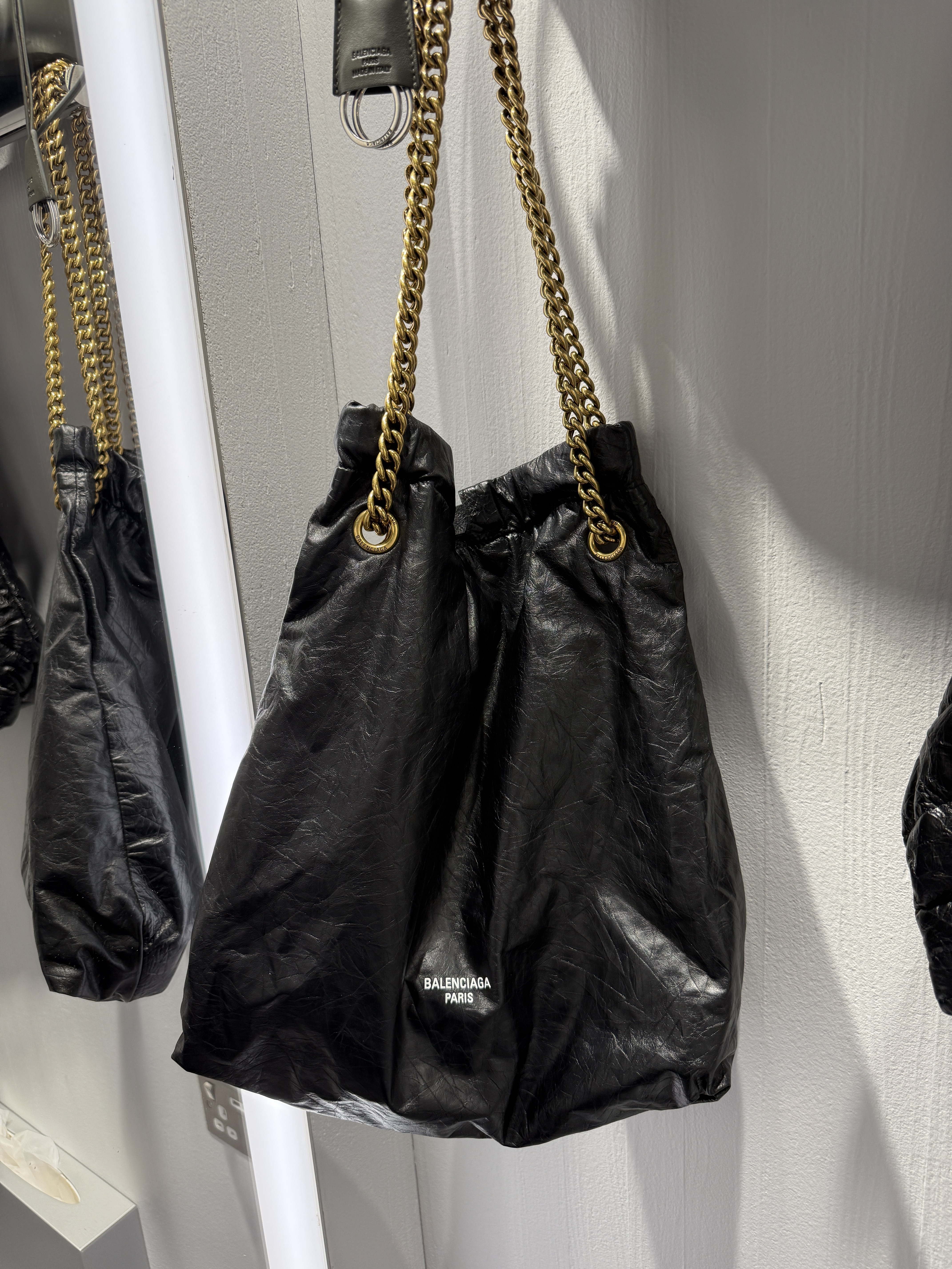 Balenciaga crush tote M black gold