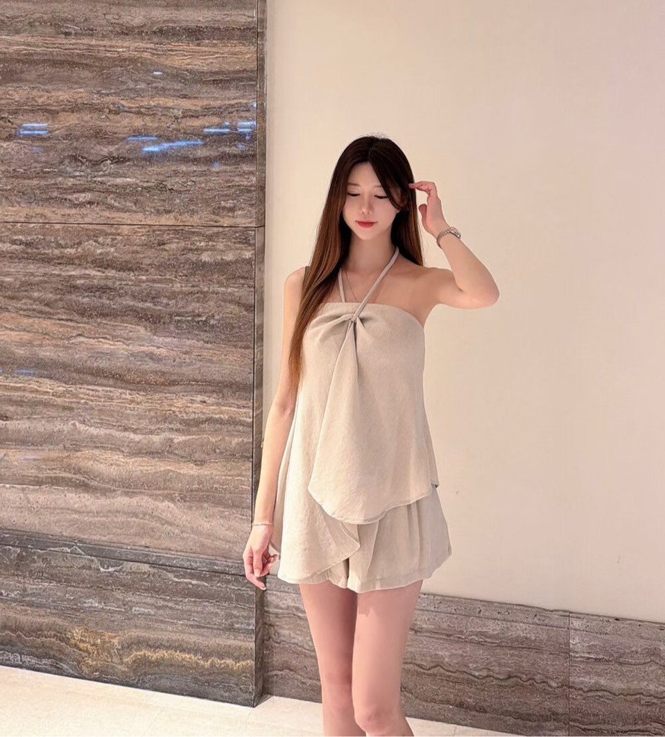 綁脖露背背心+短褲SET