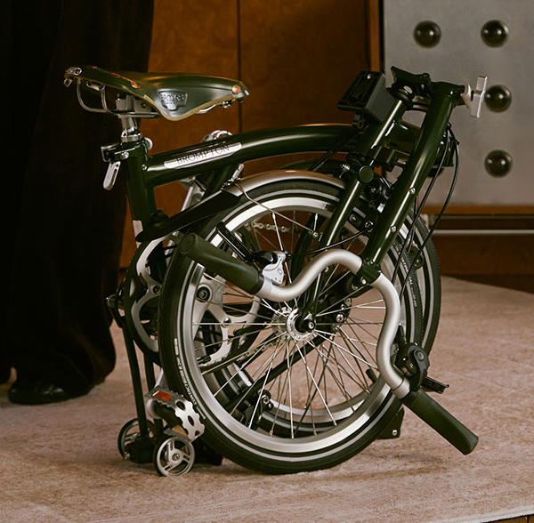 [限量預購車款] C Line Classic Edition
