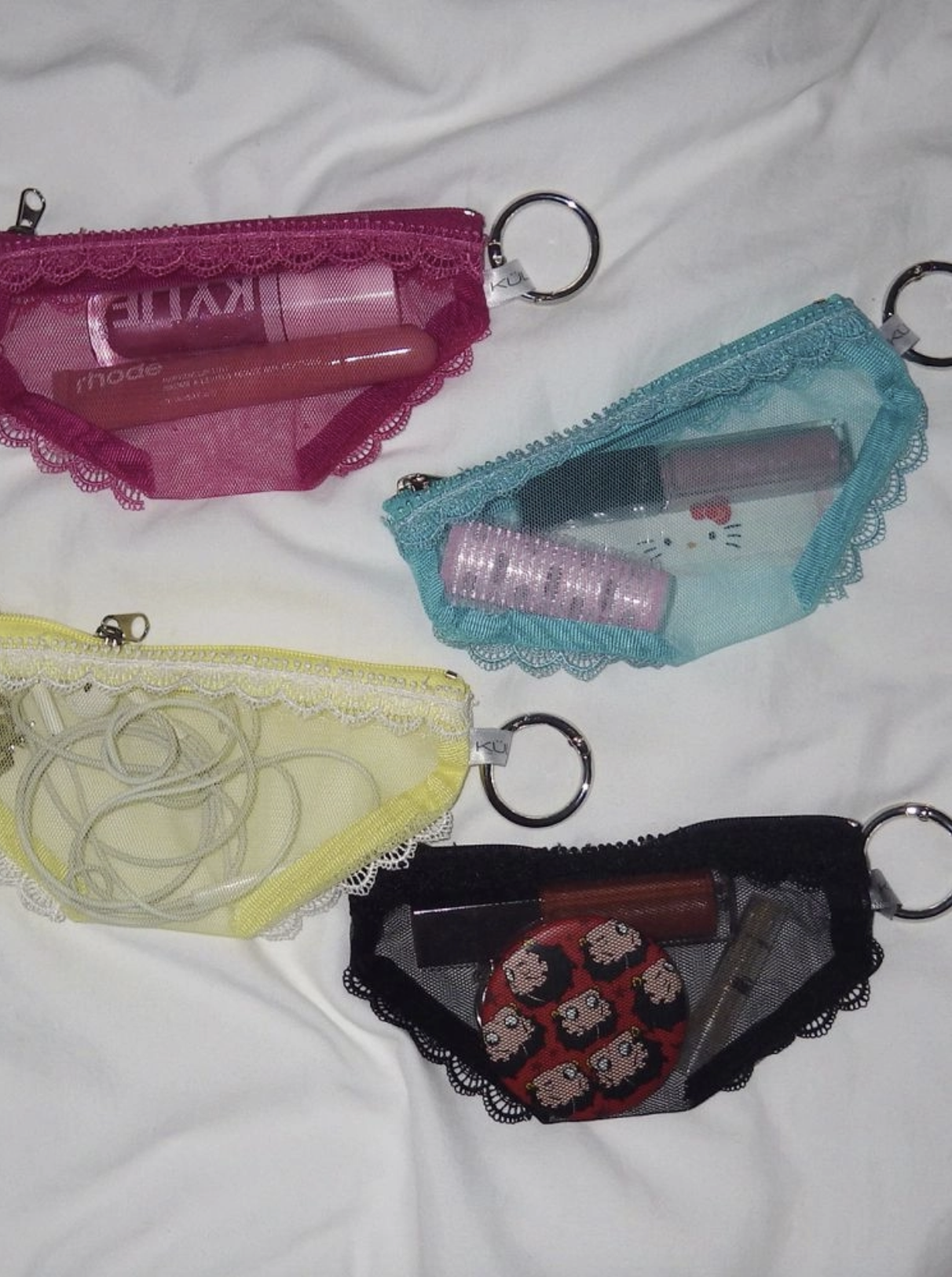 <爆火>韓國 KUL Cheeky Pouch 蕾絲 內褲 收納包 鑰匙圈 六色