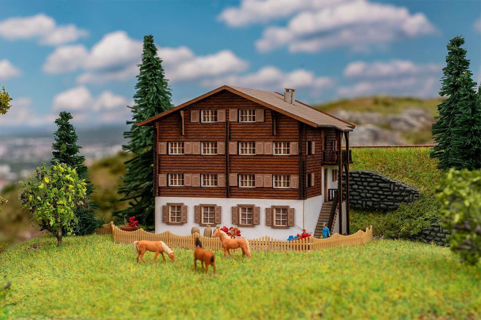 Faller 282772 Z scale Langwies Alpine lodge