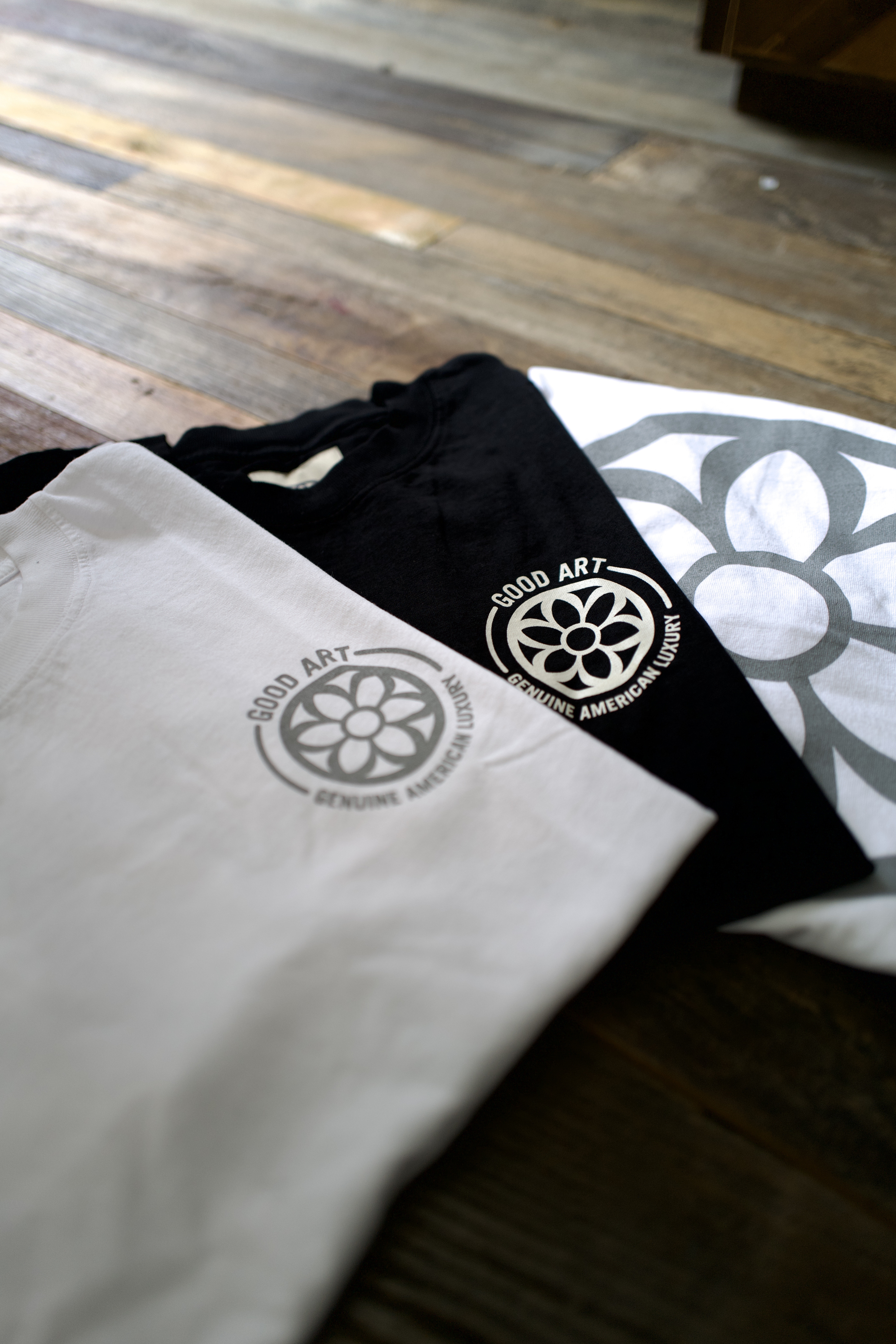 Goodart x vinavast Multi Shop Tee limited edition