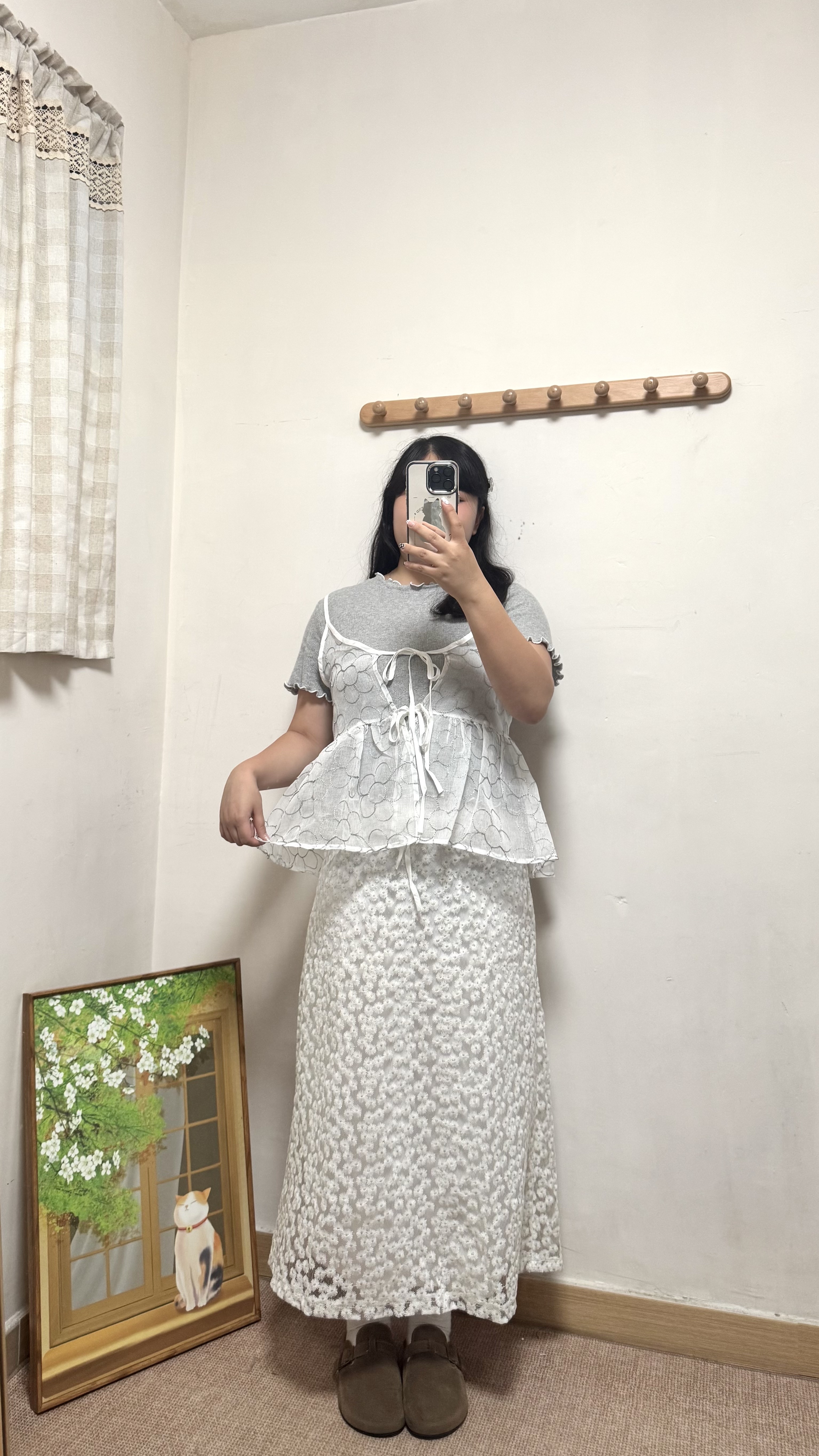 銀絲刺繡花吊帶