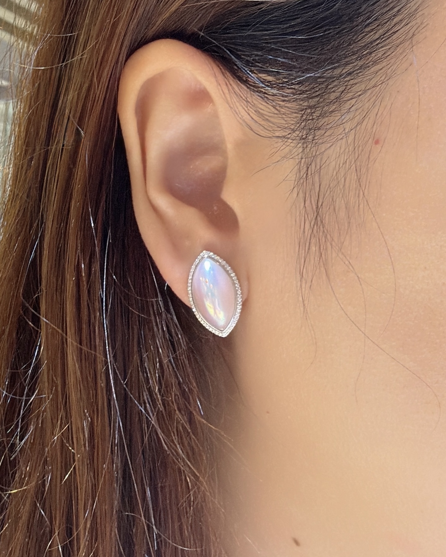 18K Gold Japanese White Mabe Pearl diamonds Earrings - Marquises