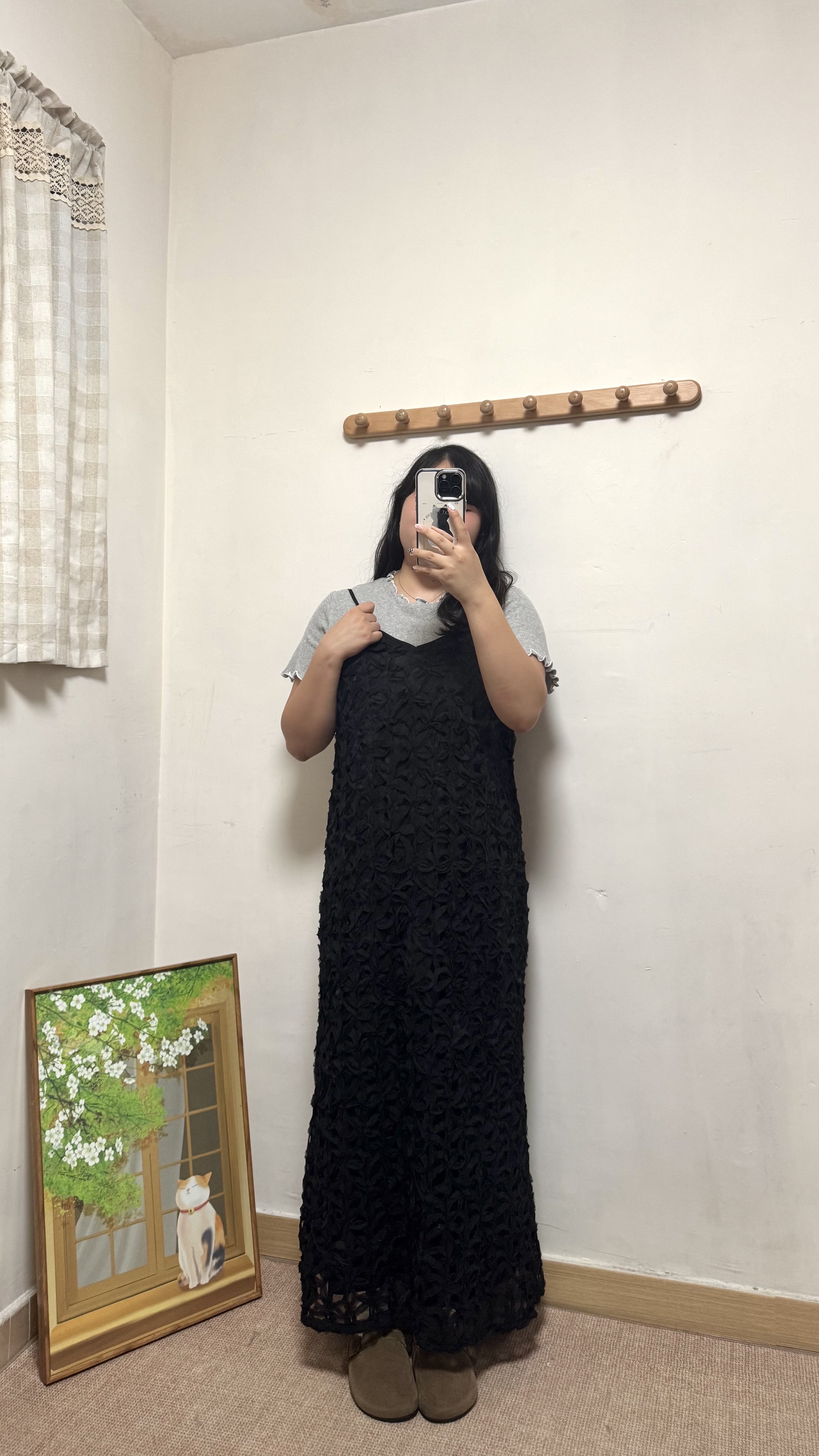 花花刺繡v領吊帶OPS