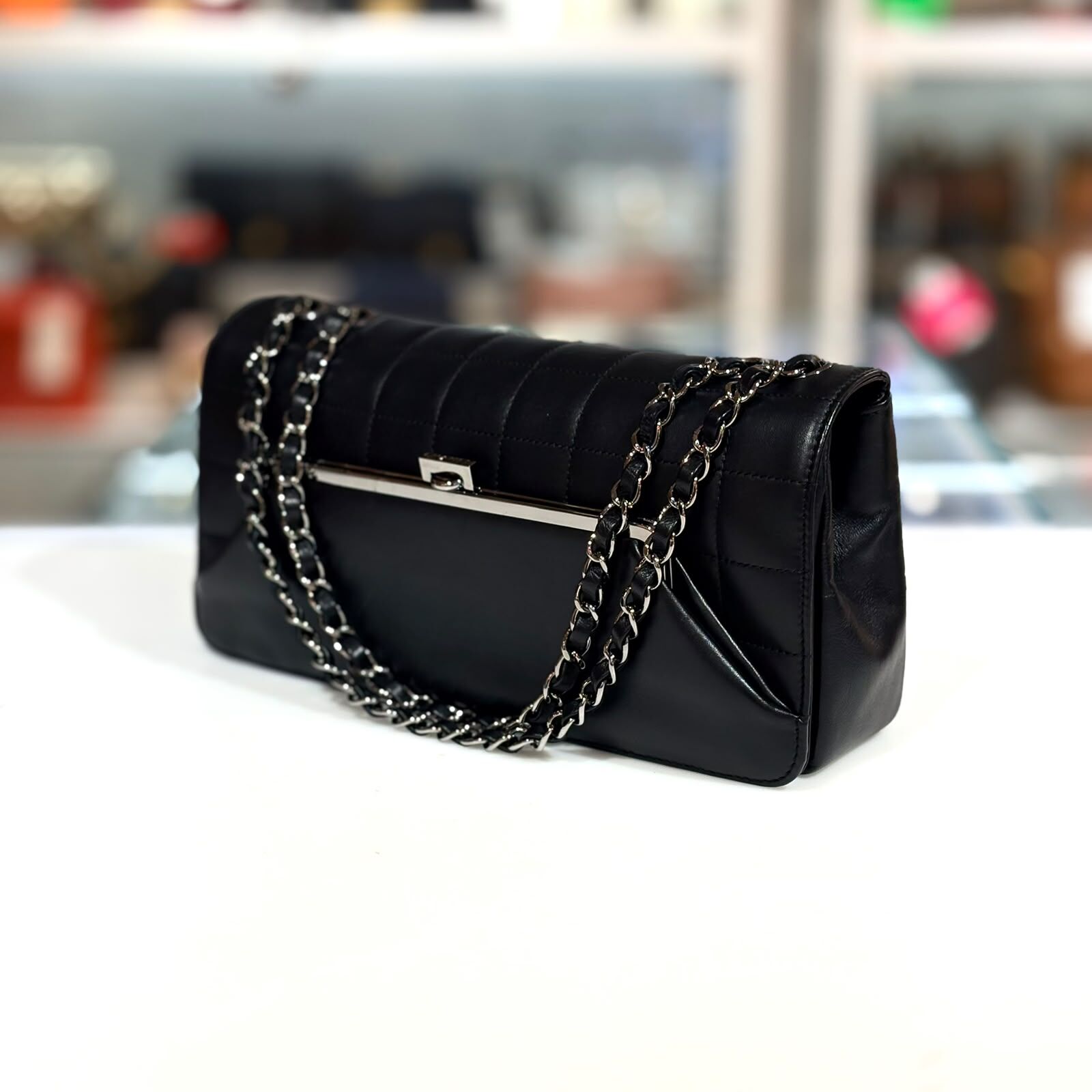 98%NEW二手CHANEL Square Quilt Kiss Lock Flap Bag 黑色羊皮銀扣四方格紋 @10開 #香榭站正品