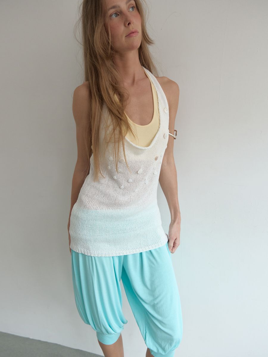 (A14)SHELL BUTTON HALTER KNIT (IVORY)