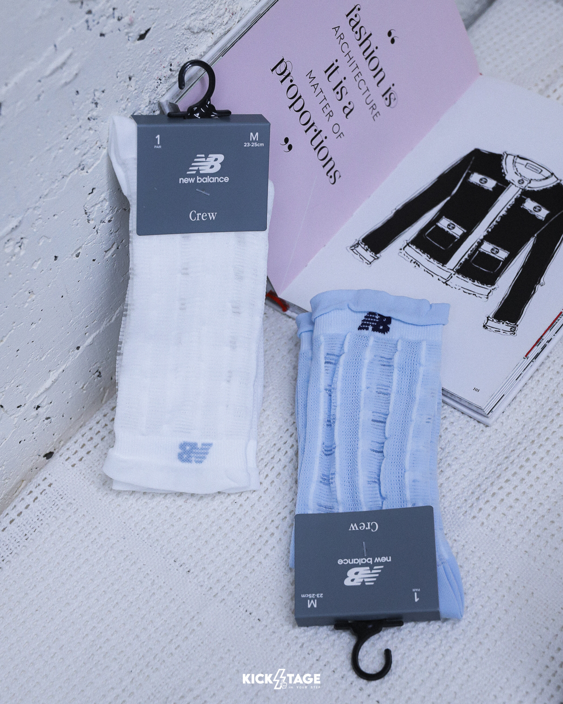 單雙 NEW BALANCE SOCKS 白色 淺藍灰 台灣製造 輕薄 透膚 長襪 中長襪【AC83595】NBSCS