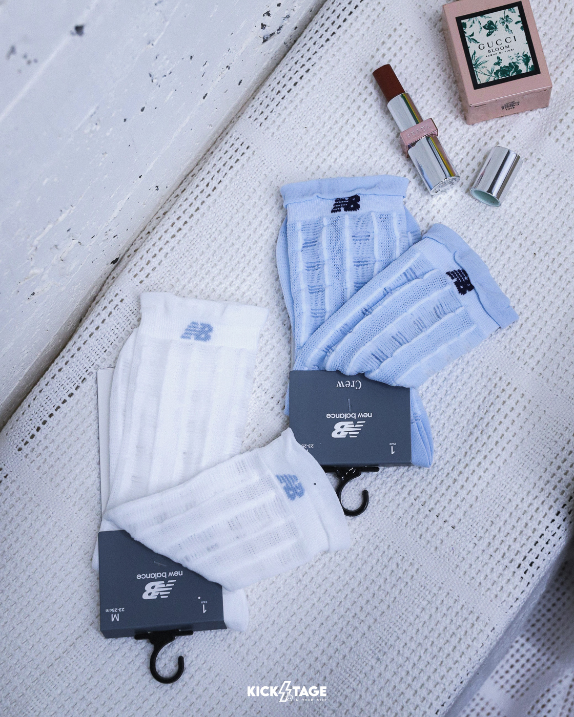 單雙 NEW BALANCE SOCKS 白色 淺藍灰 台灣製造 輕薄 透膚 長襪 中長襪【AC83595】NBSCS