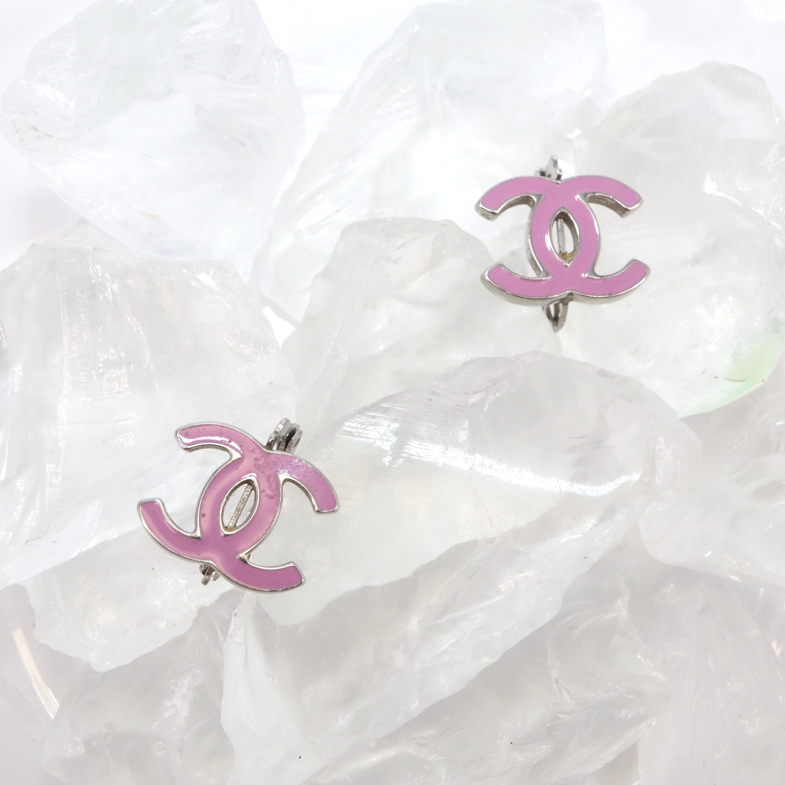 Chanel Coco Mark Pierced Earrings Gp #309089C70B Chanel Coco Mark Enamel Stud Piercing Earrings main image 2