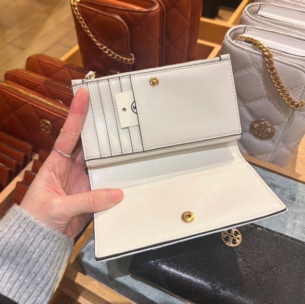 【預購】Tory Burch H071711 Willa 中號銀包 (奶白色)