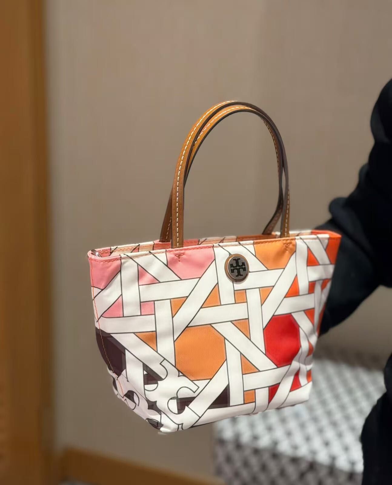 【預購】Tory Burch H071759 小號編織印花托特包