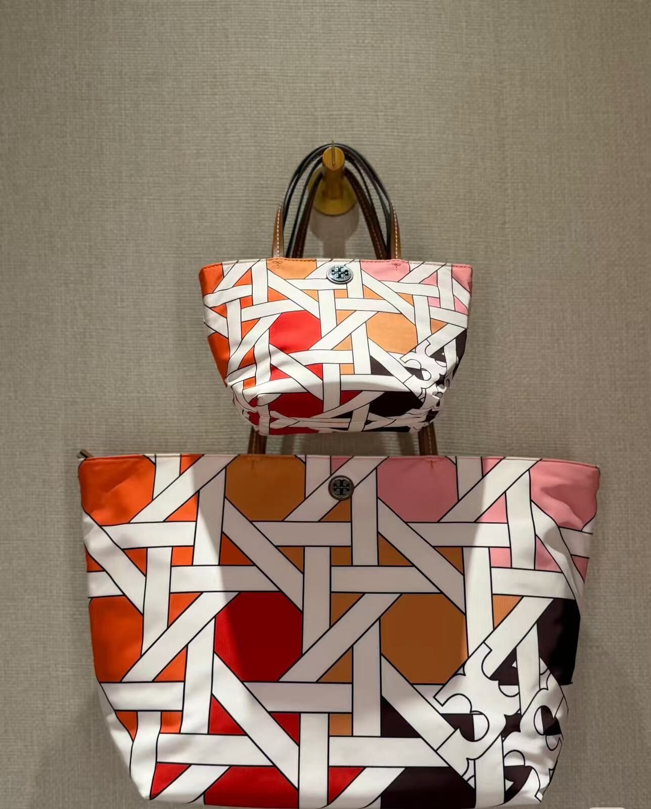 【預購】Tory Burch H071759 小號編織印花托特包