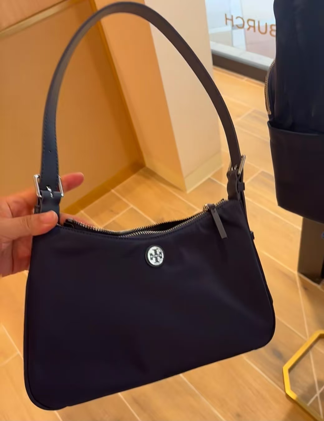 【預購】Tory Burch H071763 Nylon 單肩包 (黑色)