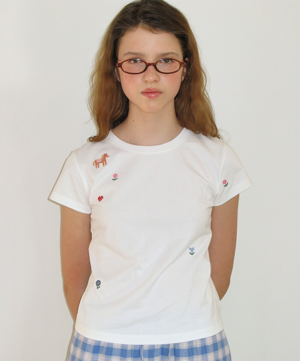 RONRON - PONY CAT EMBROIDERY T SHIRT  *WHITE* (RR26BST5665WH)
