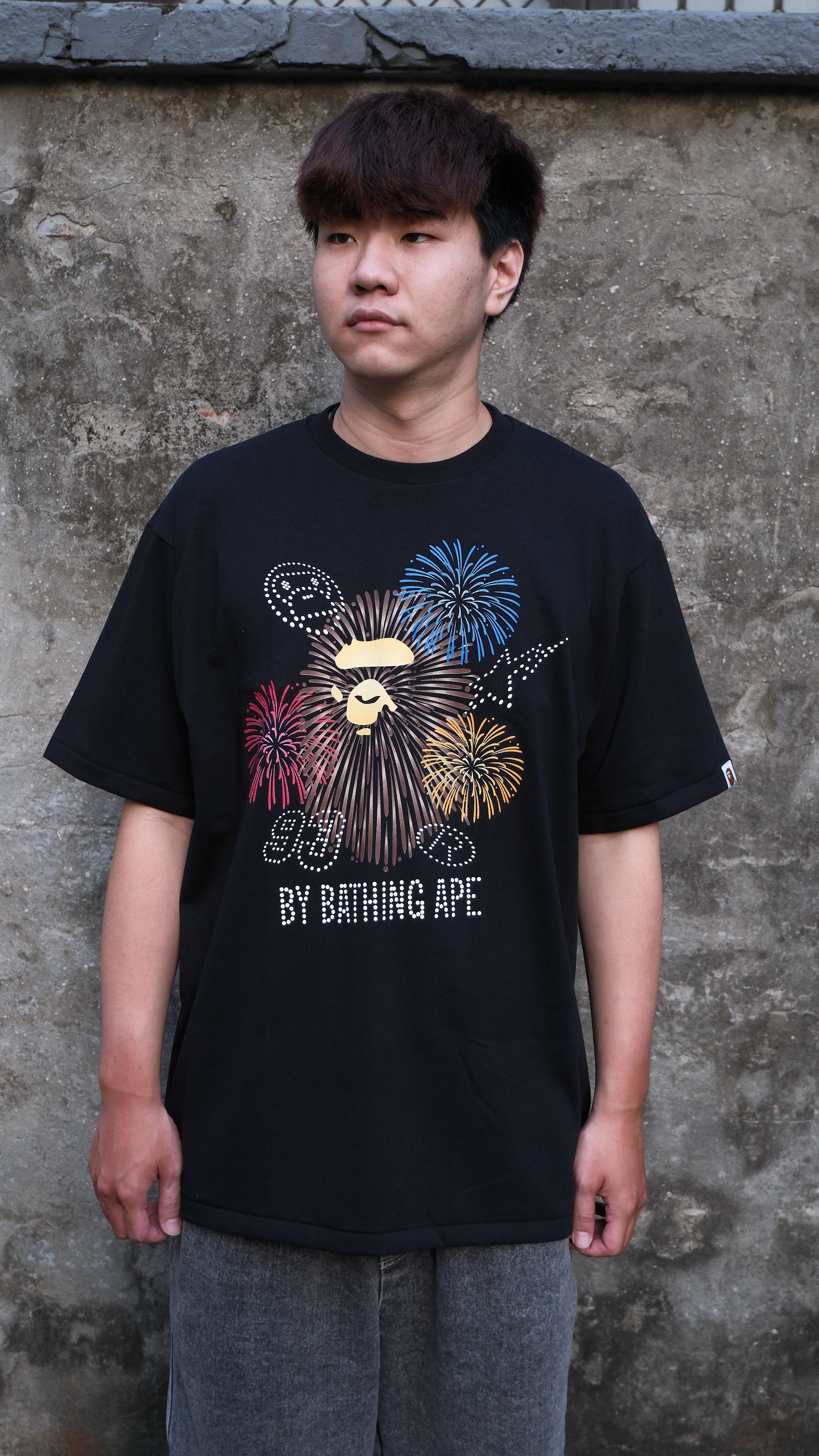BAPE 日本夏日祭 限定系列 26SS 煙花 夜光 猿人頭 短Tee 1M72110004