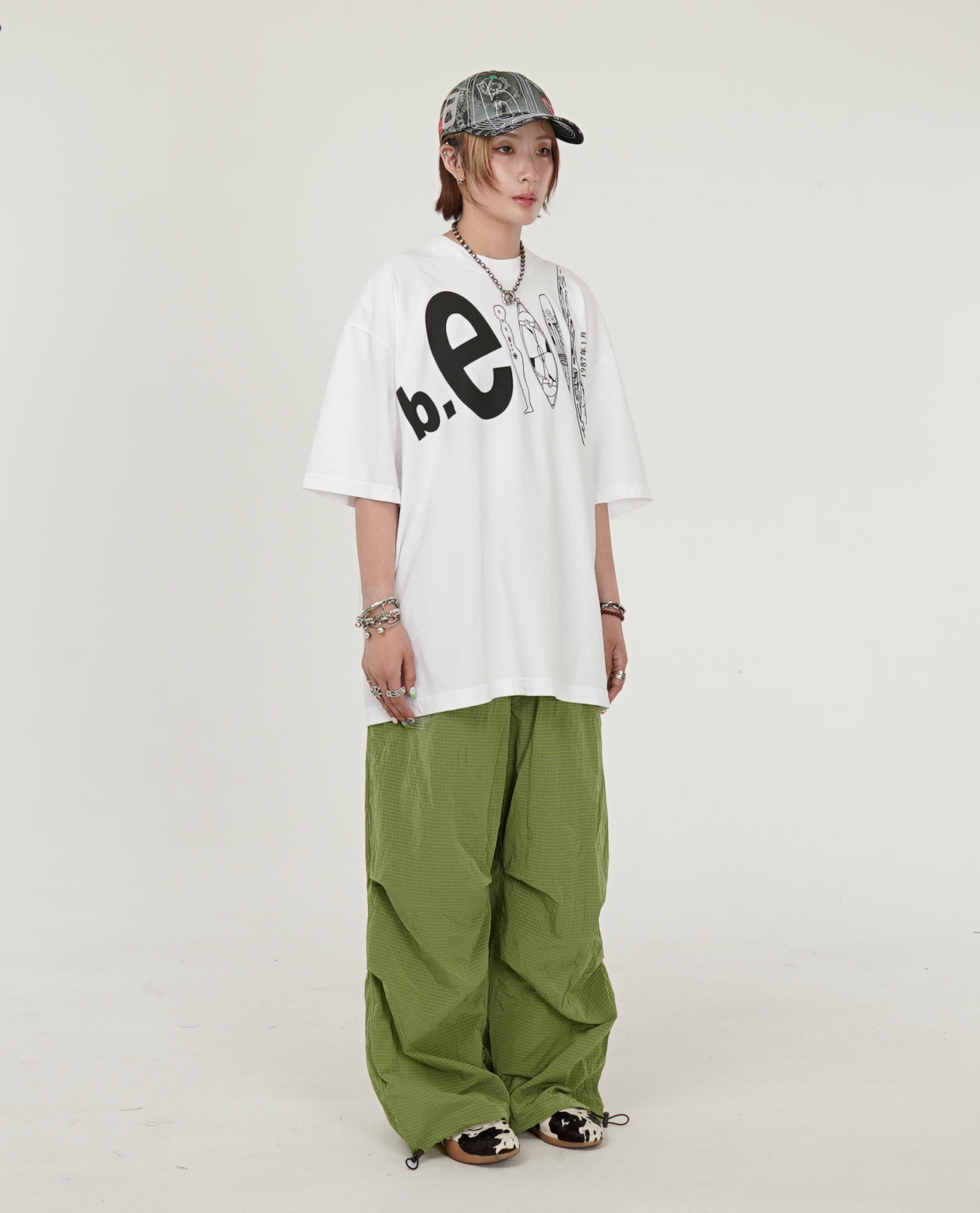 b.Eautiful UFO T-Shirt - Collection*16