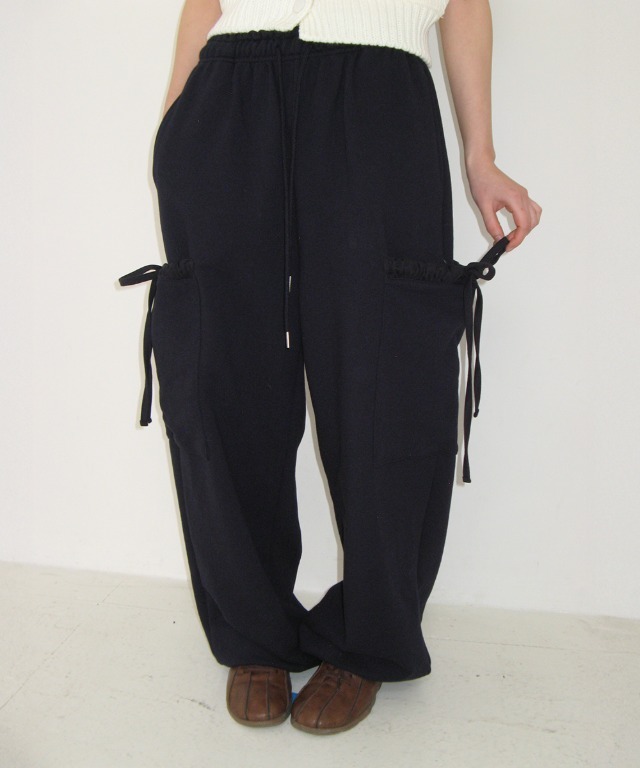 RONRON - FRILL POCKET WIDE SWEAT PANTS *2色* (RR26APT5364)