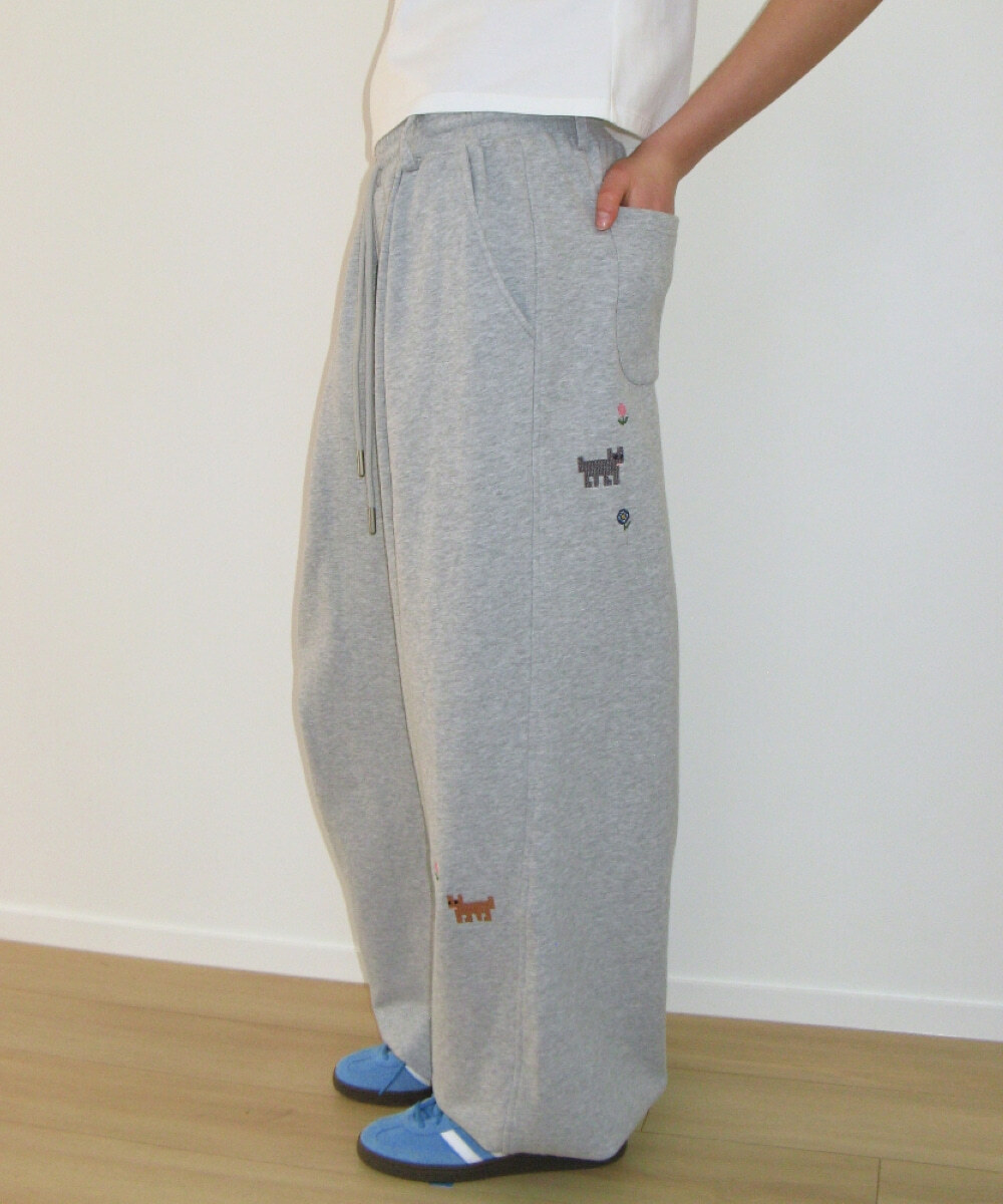 RONRON - PONY CAT EMBROIDERY WIDE SWEAT PANTS *2色* (RR26BPT5612)
