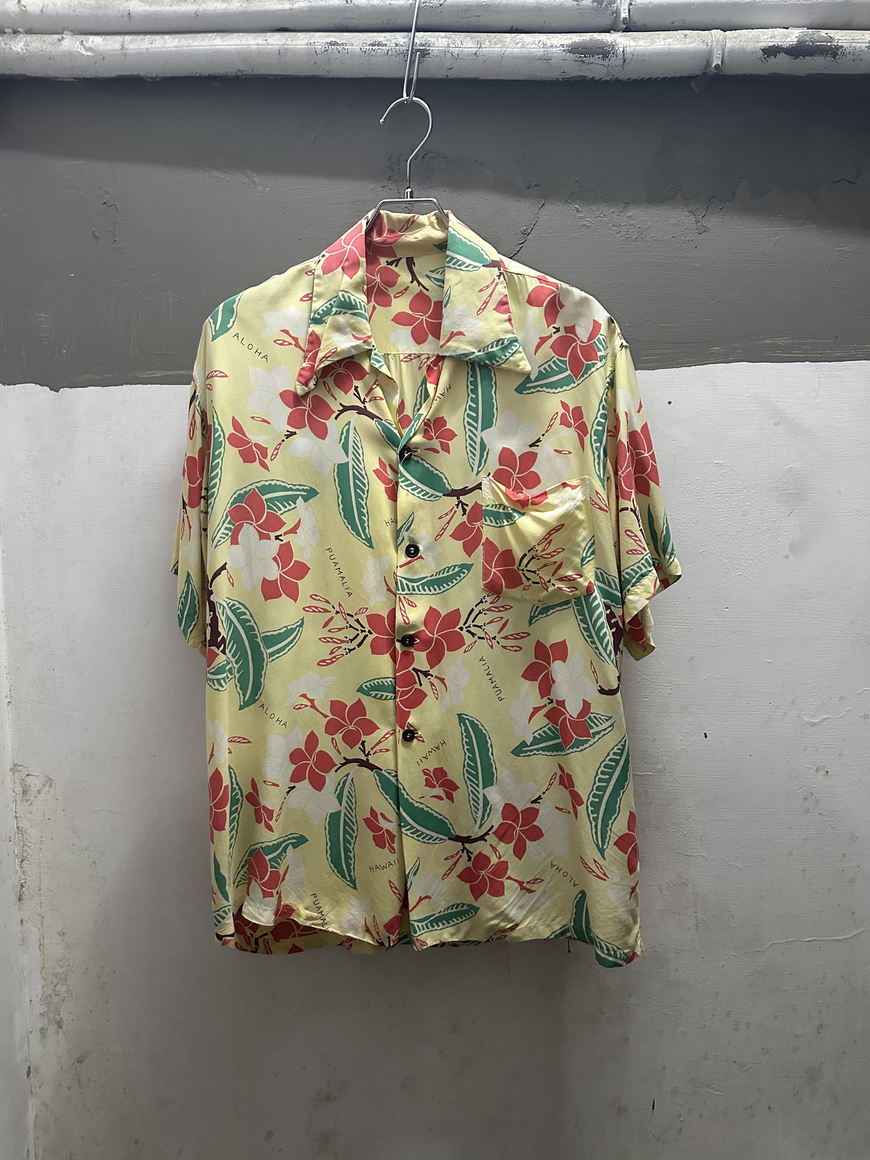 50’s Allover Pattern Rayon Hawaiian Shirt