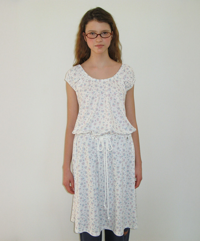 RONRON - OFF SHOULDER STRING LONG DRESS *WHITE FLOWER* (RR26BOP5642WF)
