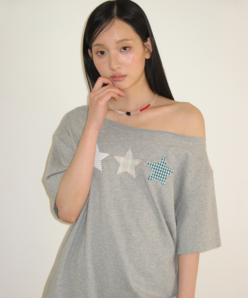 RONRON - 3 STAR APPLIQUE OFF SHOULDER T SHIRT *GREY* (RR26AST5527GR)