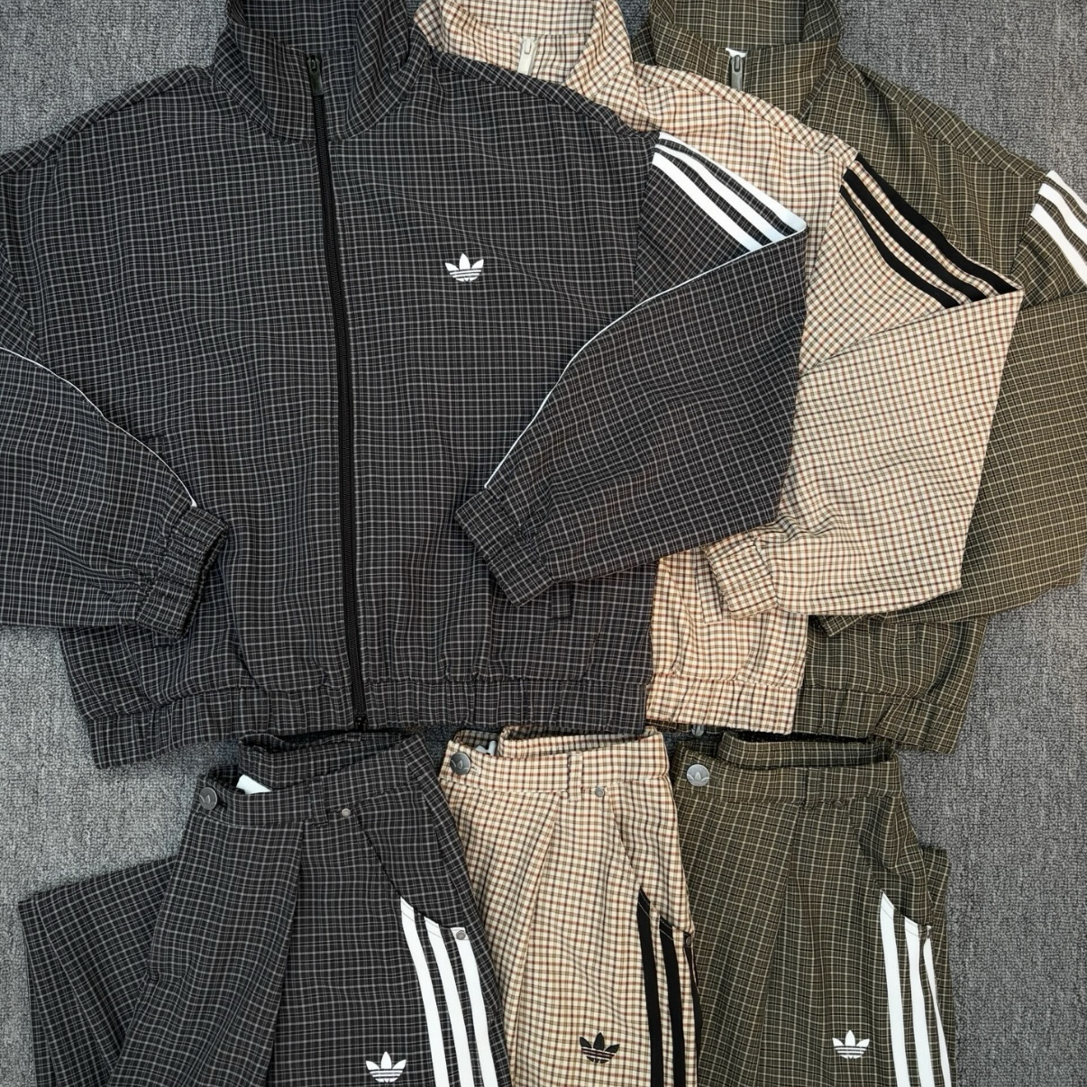（預購）Adidas Original 愛迪達 復格紋 撞色 套裝 外套 長褲 運動