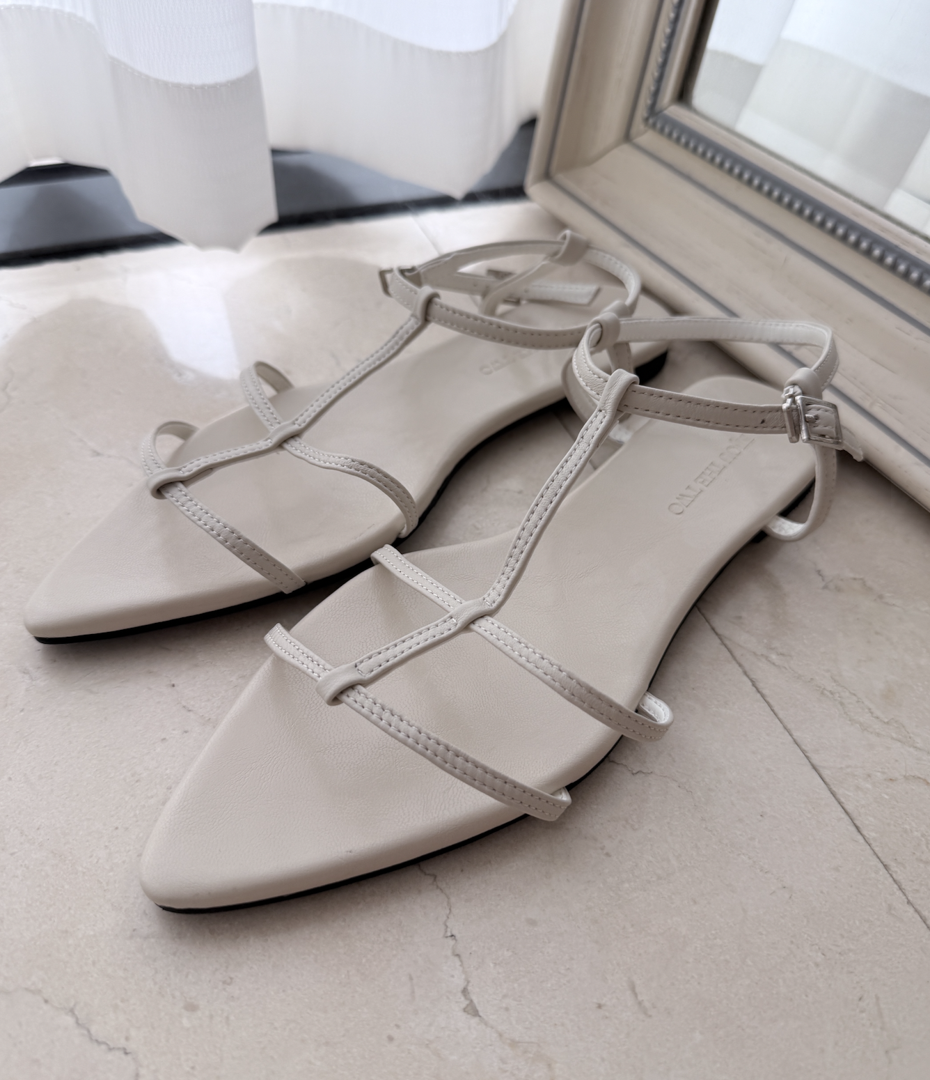 *BJ2 MADE SERIES* ＊牛皮＊ THE FLANERIE CREME STRAPPY SANDALS 140726