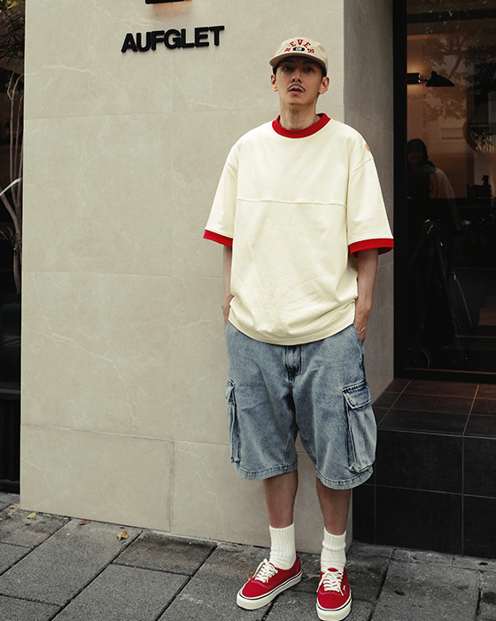 BASIC TEE WITH CONTRASTING RIBBED TRIMS - RED