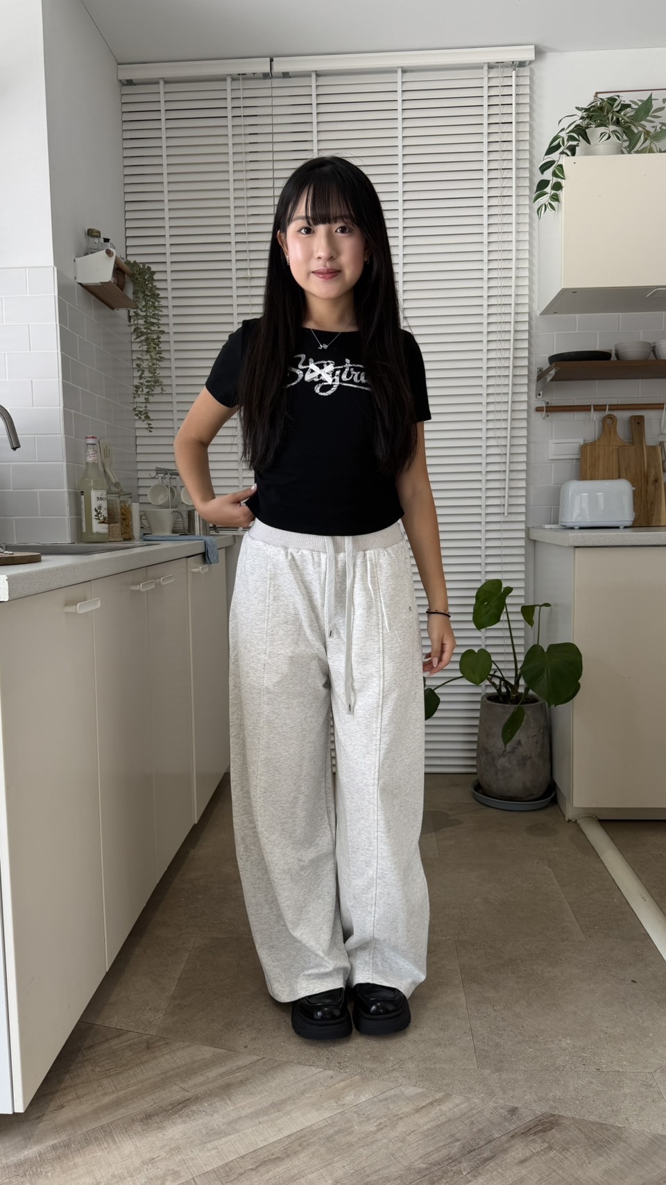小酷辣蕾絲字母美背鍊印花T