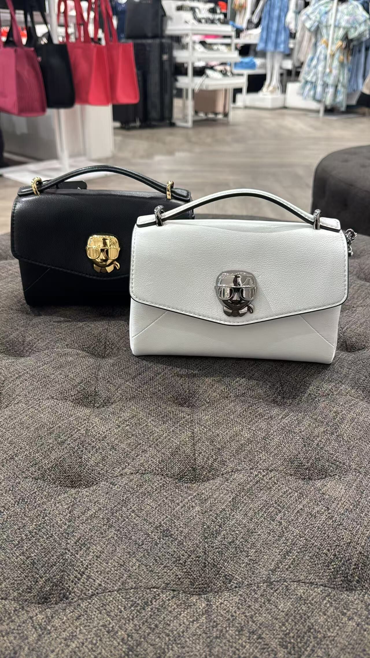 【預購】KARL LAGERFELD PARIS H071856 Chantaye Karl Head 肩帶手提包