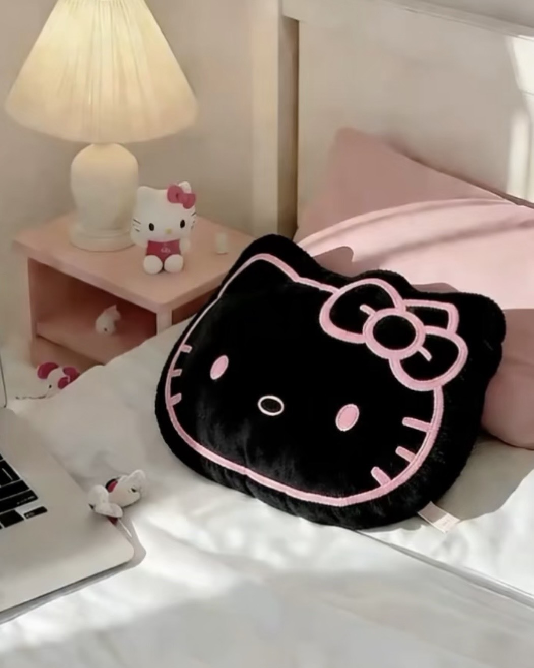 Miniso x Sanrio Hello Kitty 三麗鷗 大頭 靠枕 抱枕 三色
