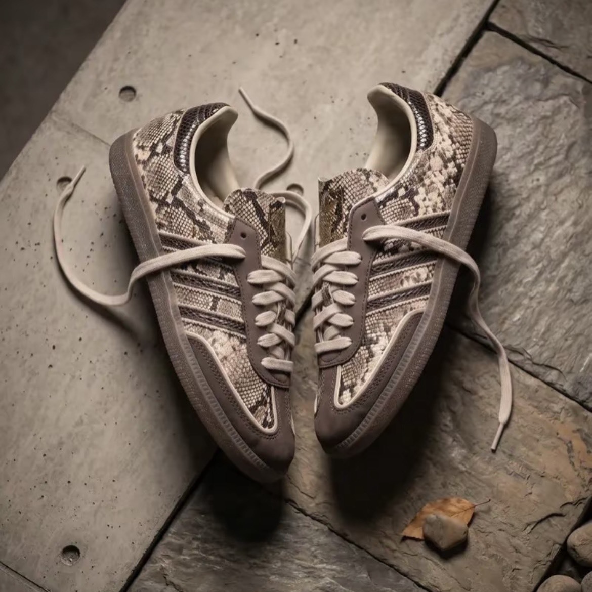【代購】adidas Originals SAMBA OG 德訓鞋 男女同款 卡其棕