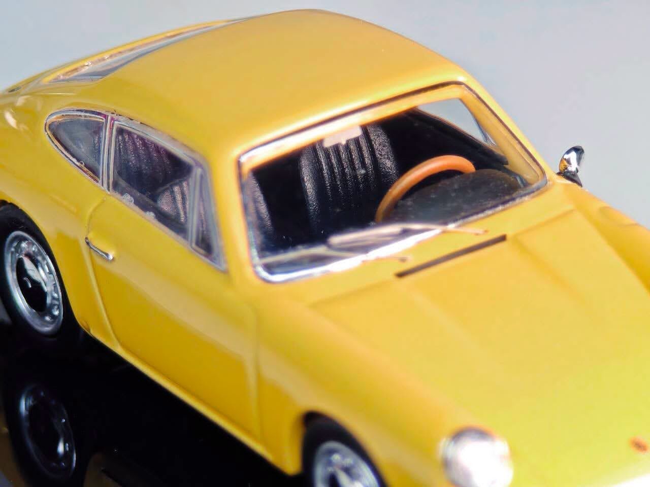 預訂:1/64 Carport Models Porsche 911 Racing Yellow (CPP911Y )