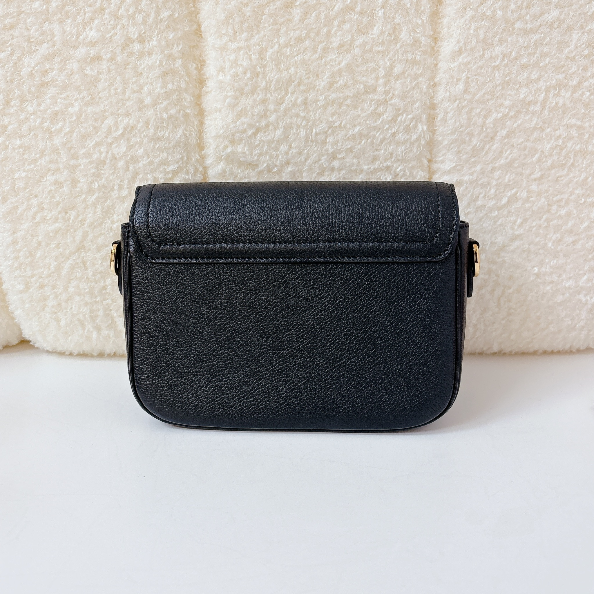 Louis Vuitton Lockme Tender Bag - Nior / GHW